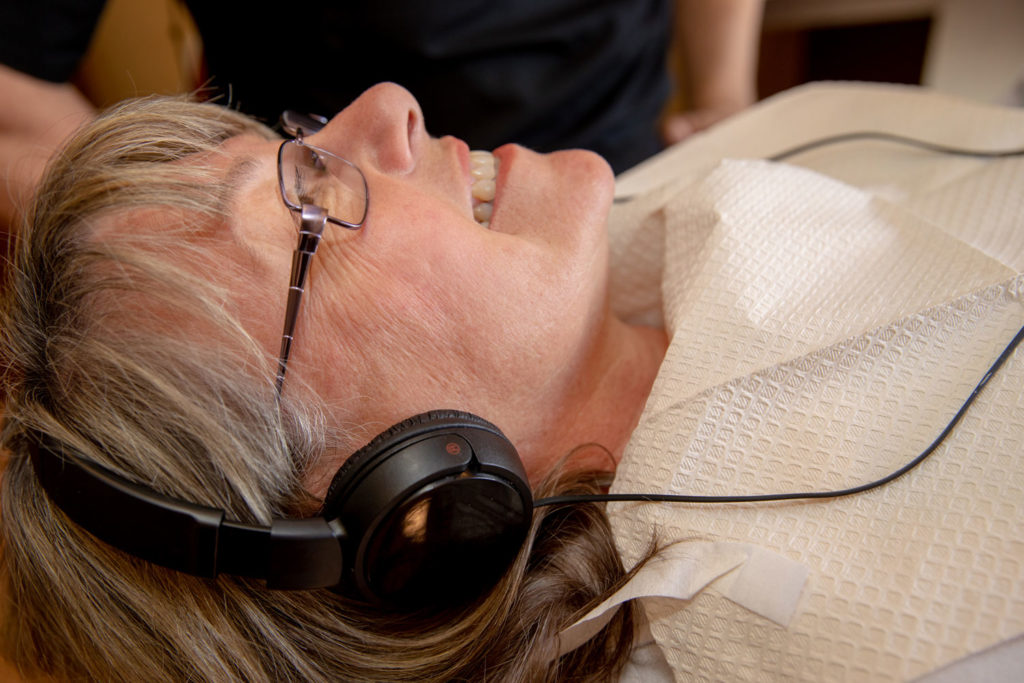 dental patient listening to music Tavares, FL