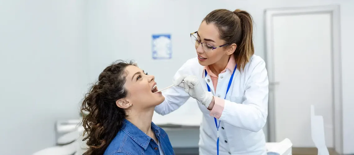 What-to-Expect-Before,-During,-and-After-a-Tooth-Extraction