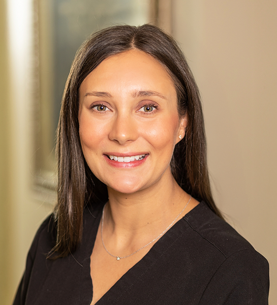 Dental hygienist Lauren